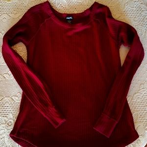 Woman's long sleeve shirt